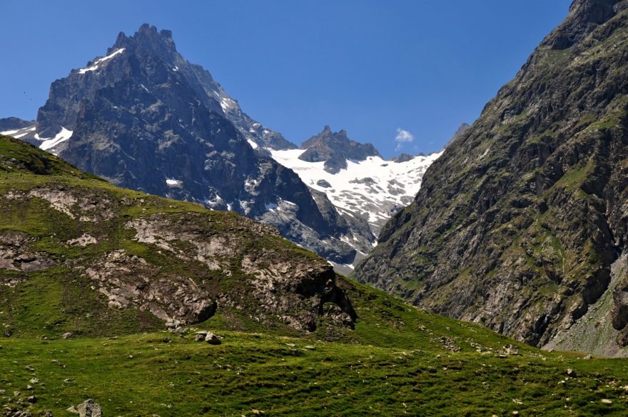 La Grande Ruine (3765 m), GR 54 neboli Tour de I'Oisans, NP Écrins, Dauphinéské Alpy, Francie