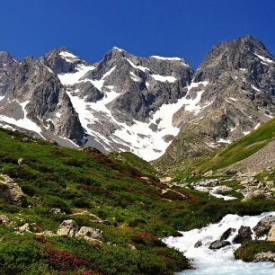 Tour de Oisans (GR 54): nejdrsnější trek v Alpách - 12 dní kolem francouzského NP Écrins