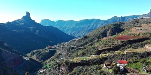 Gran Canaria: jednodenní trek srdcem ostrova až ke skalnímu monolitu Roque Nublo s úžasnými výhledy
