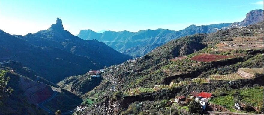 Trek na Gran Canarii - z Ayacaty přes Roque Nublo do Tejedy.