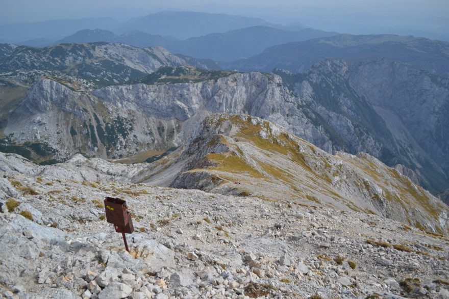 Výhled z Planjavy. Kamnicko-Savinjské Alpy, Slovinsko.