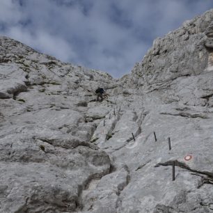 Výstup na Skutu od východu. Kamnicko-Savinjské Alpy, Slovinsko.