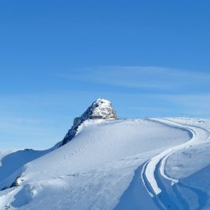 Ledovcové plato na Klein Matterhornu, Breithorn, Walliské Alpy, Švýcarsko.
