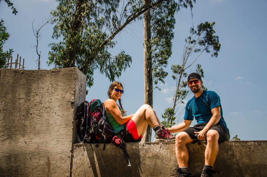Pauza během pochodu, Camino de Santiago, Portugalsko.