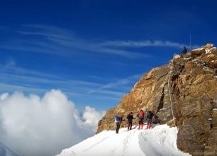 Výstup na čtyřtisícovku Signalkuppe ve švýcarských Alpách
