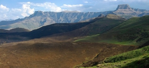 Trekování v Dračích horách Jihoafrické republiky přes Lesotho