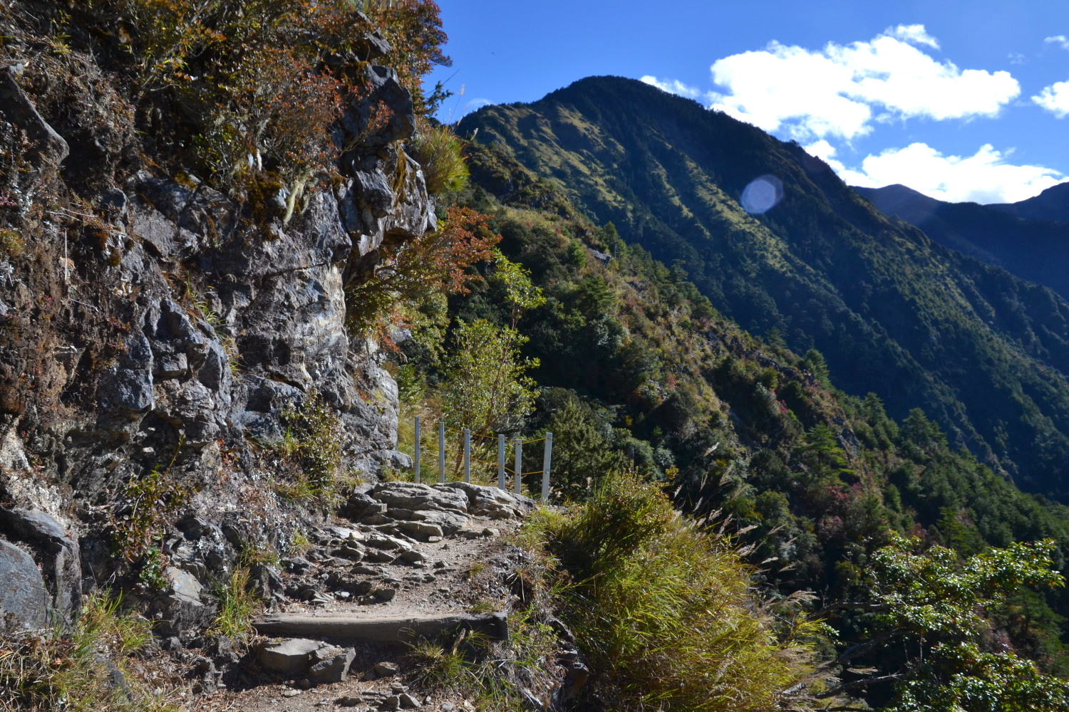 Stoupání na Paiyun Lodge, výstup na Yushan, Taiwan.
