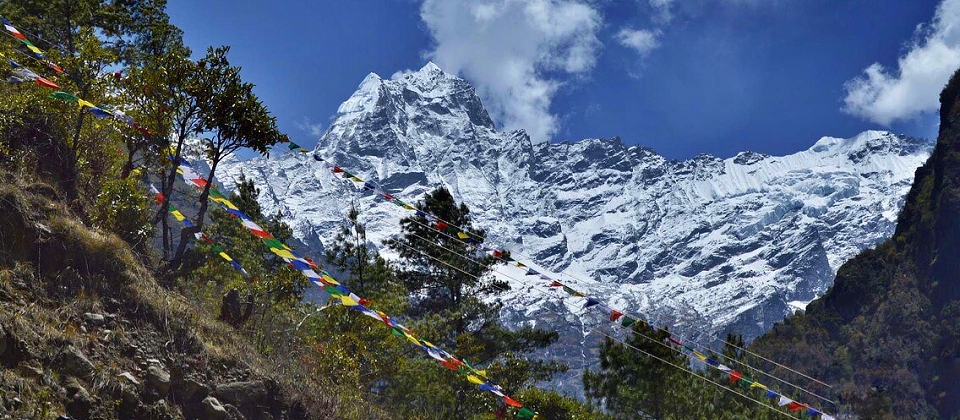 Everest Base Camp Trek v Nepálu: alternativní trasa kolem jezer v údolí Gokyo