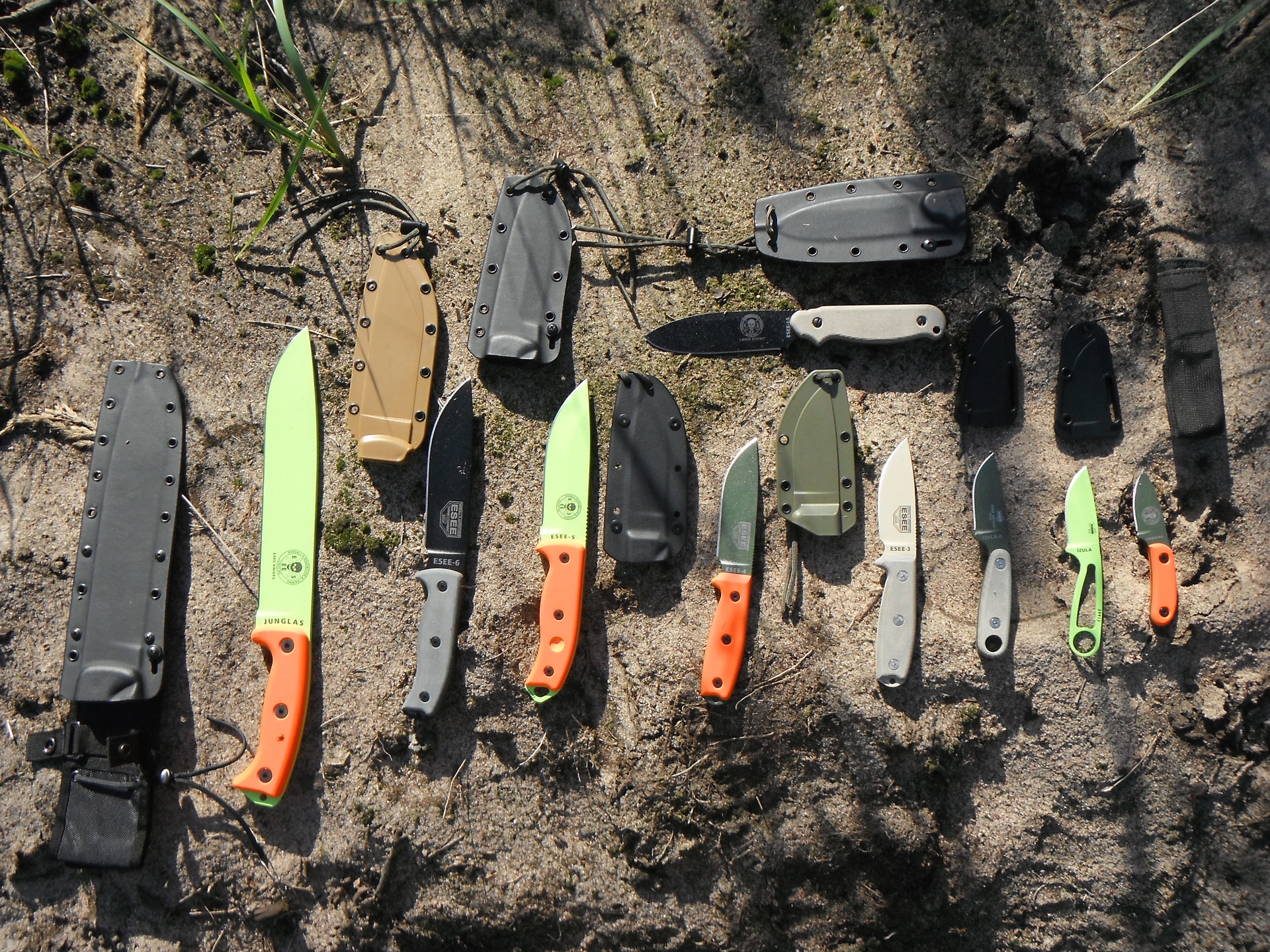 Cela serie deviti nozu Esee