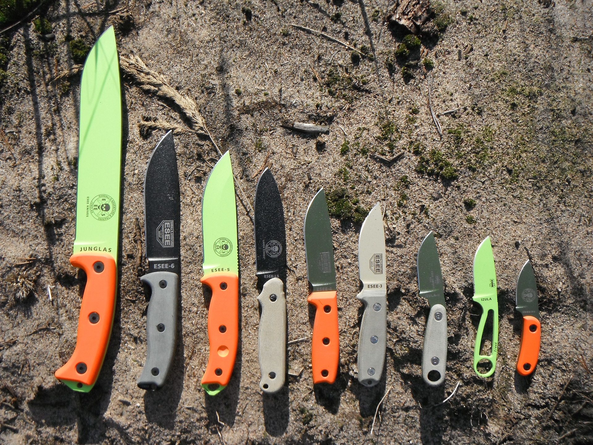 Cela serie deviti nozu Esee