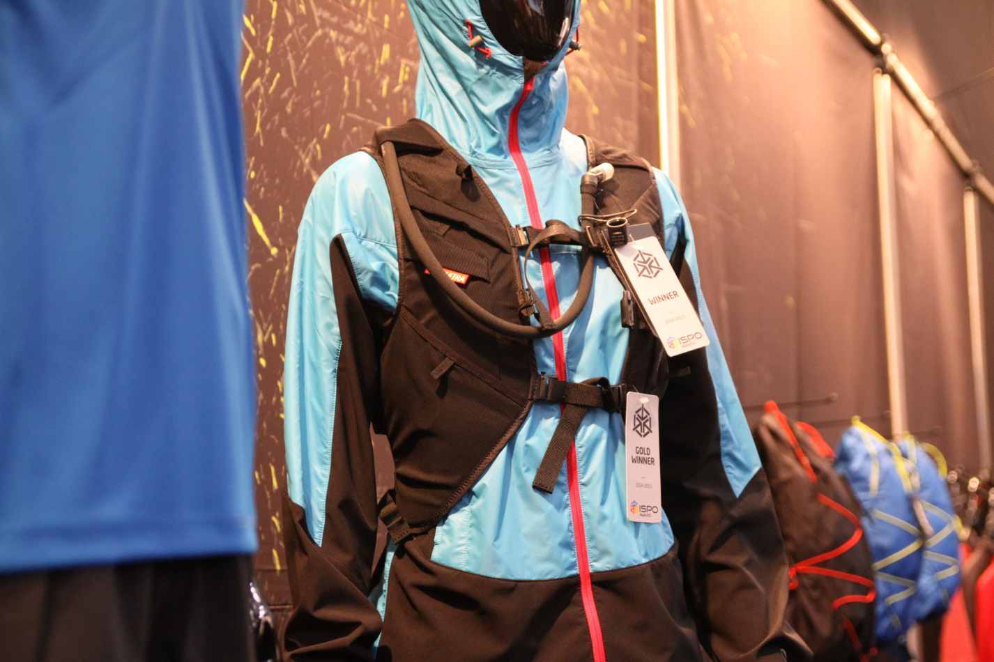 Inov-8 ISPO Award získal za vestu na ultratrailové běhy