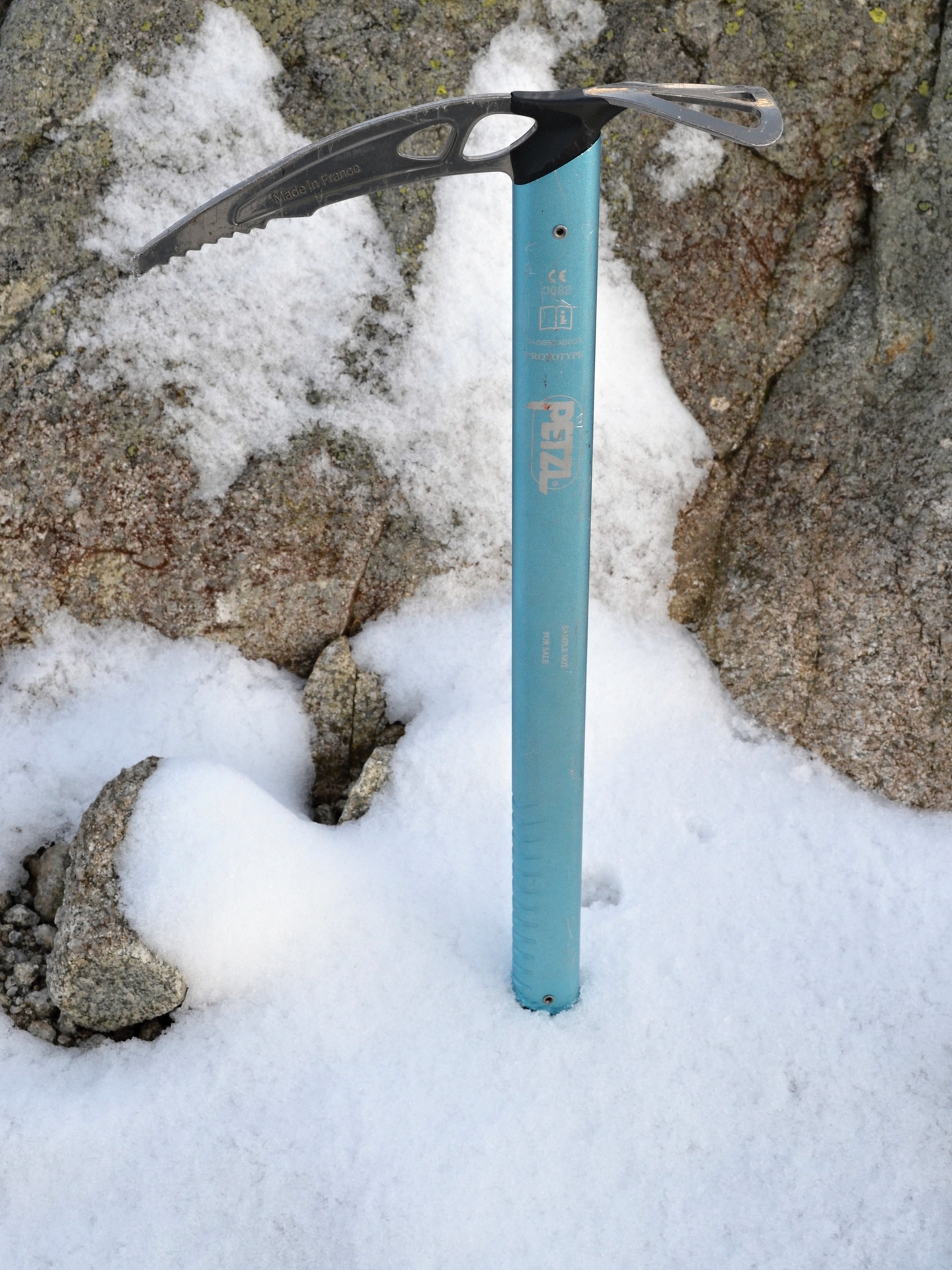 Turistický cepín Petzl Glacier Literide.