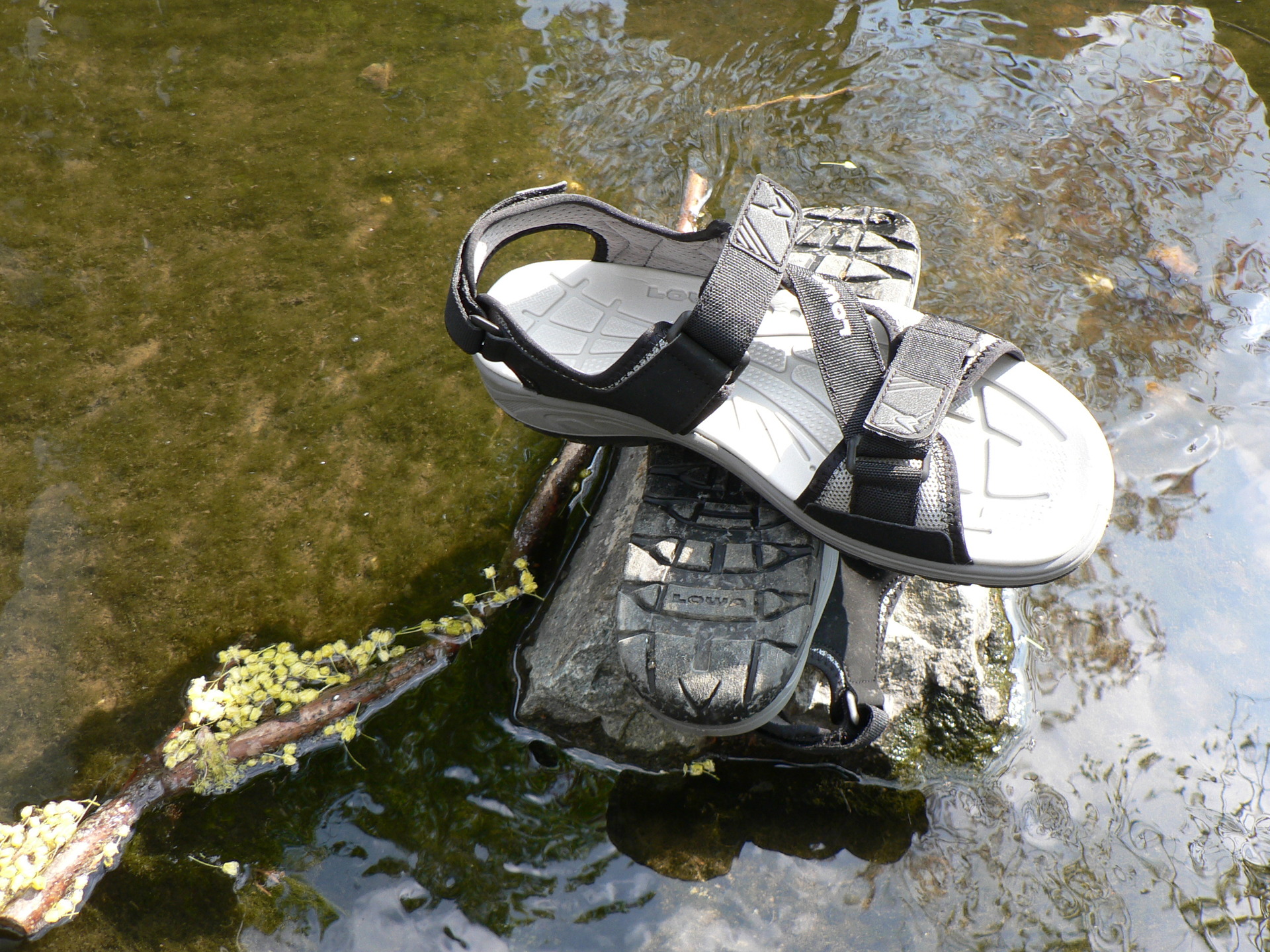 Model Bahia se vody nebojí, došlap je proto z neoprenu.