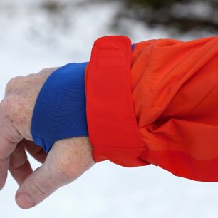 Zakončení rukává s vnitřním úpletem z pružné lycry