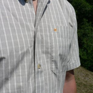 Kapsička je na správné srdcové straně