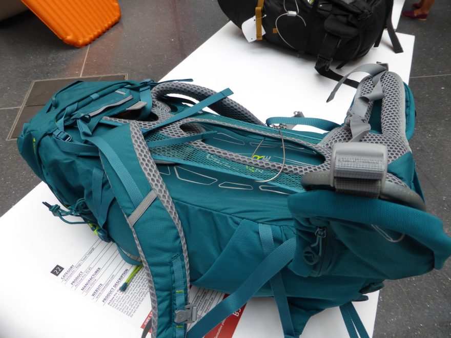 LoweAlpine AirZone Pro 35:45