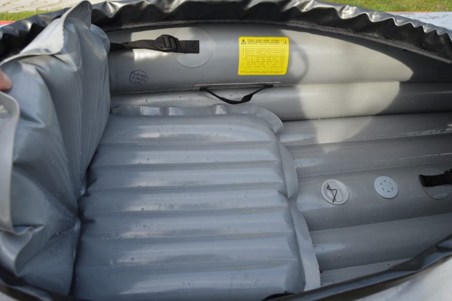 Sedátko pro kajakářovo pohodlí