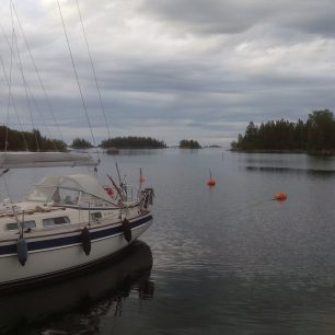 Zadní 5Mpx fotoaparát trpí klasickými neduhy - slabá ostrost při příblížení...