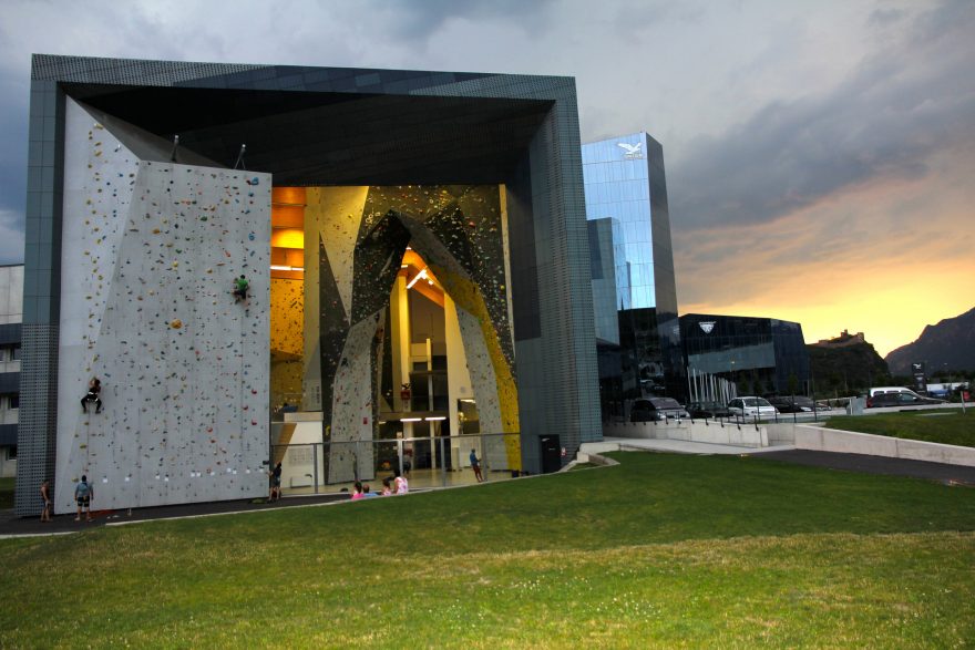 Výhled na lezeckou stěnu, zdroj: Salewa