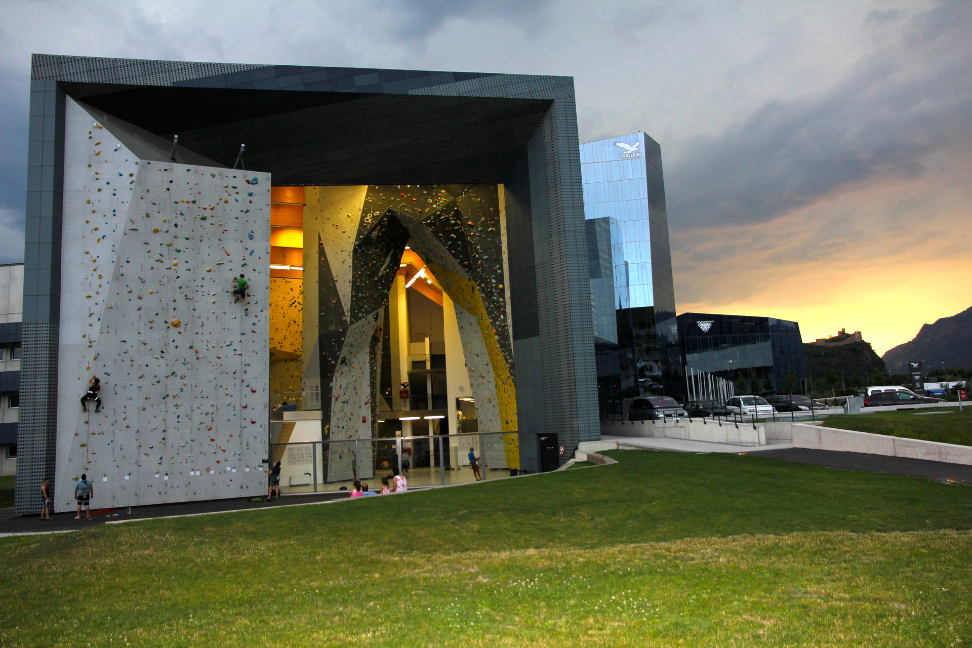 Výhled na lezeckou stěnu, zdroj: Salewa