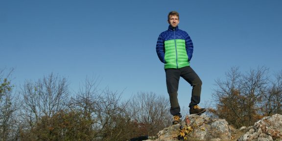 Funkční péřovka &#8211; recenze Kilpi Everett