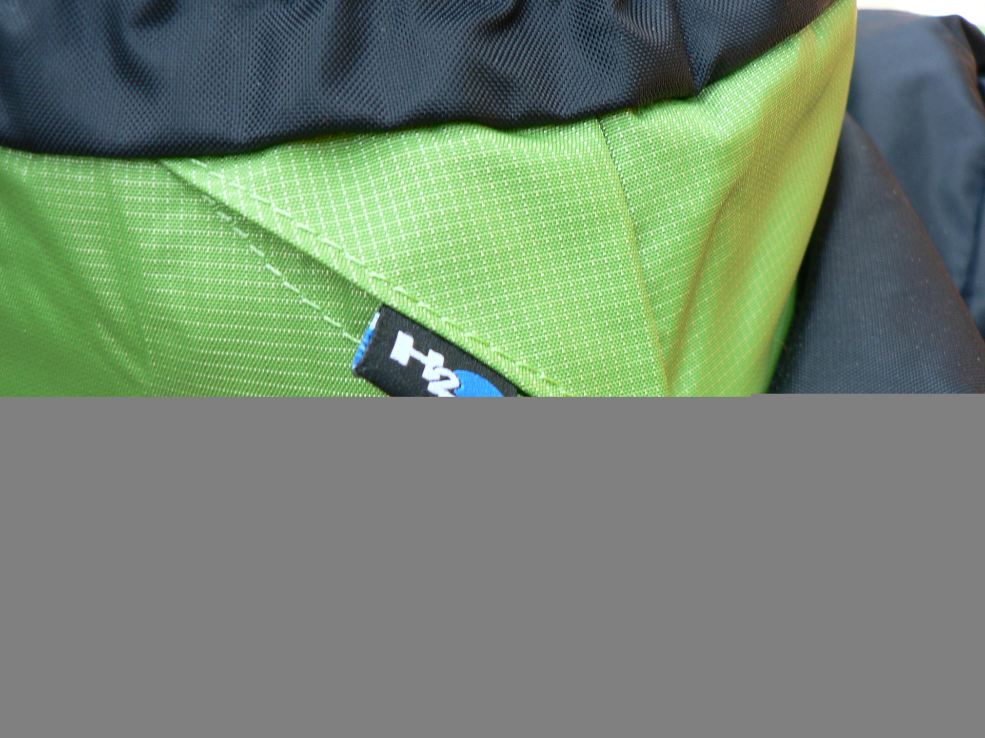 Vývod hydrovaku se nachází pod víkem