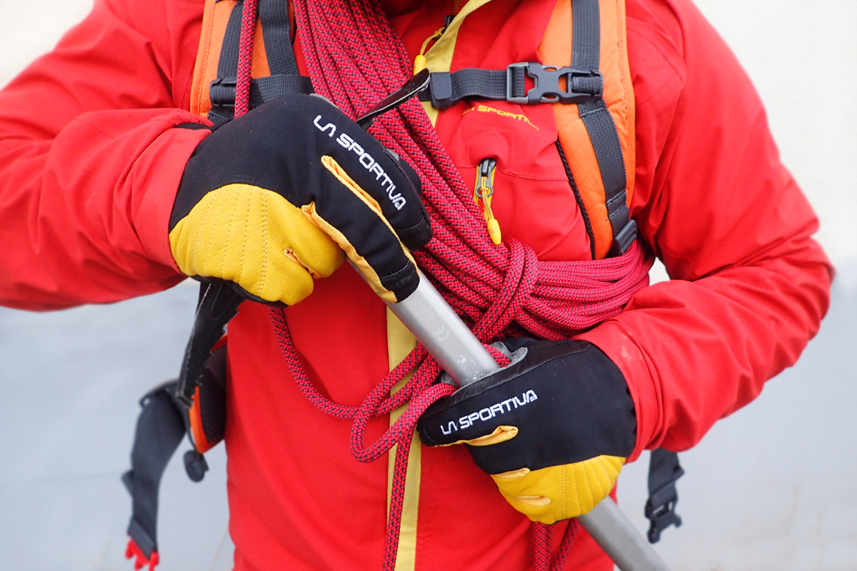 Testováno i cepínem a lanem