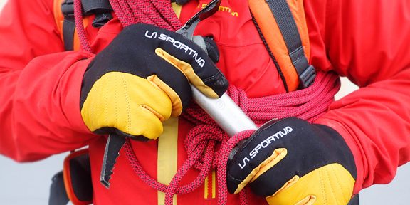 Vypracovaní krasavci &#8211; recenze rukavic La Sportiva Tech Gloves
