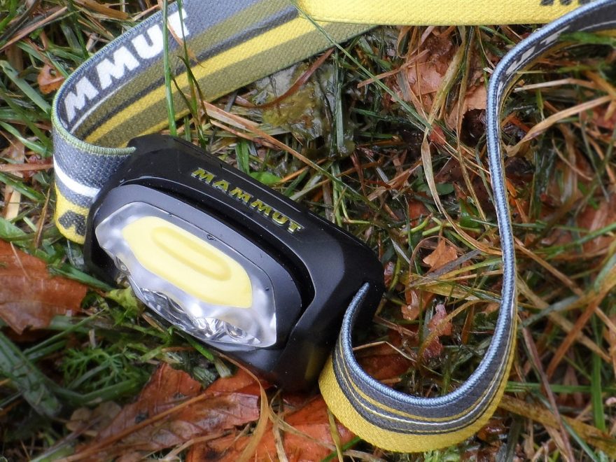 Detail na naklápěcí reflektor