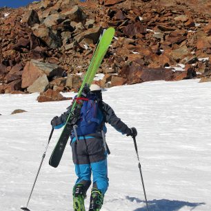 Hole Fizan Aria 2 poslouží při výstupech i sjezdech.