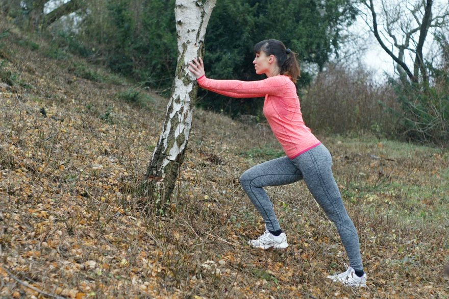 Ať už běháte anebo se jakkoli hýbáte, rukávy i nohavice drží na svých místech