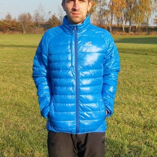 Mírně lesklá slušivá zateplená bunda Gaton