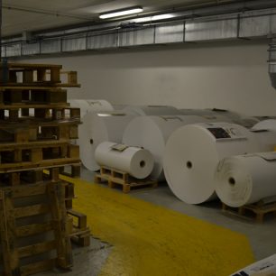 Prohlídka tiskárnou nás přenesla do jiného světa.