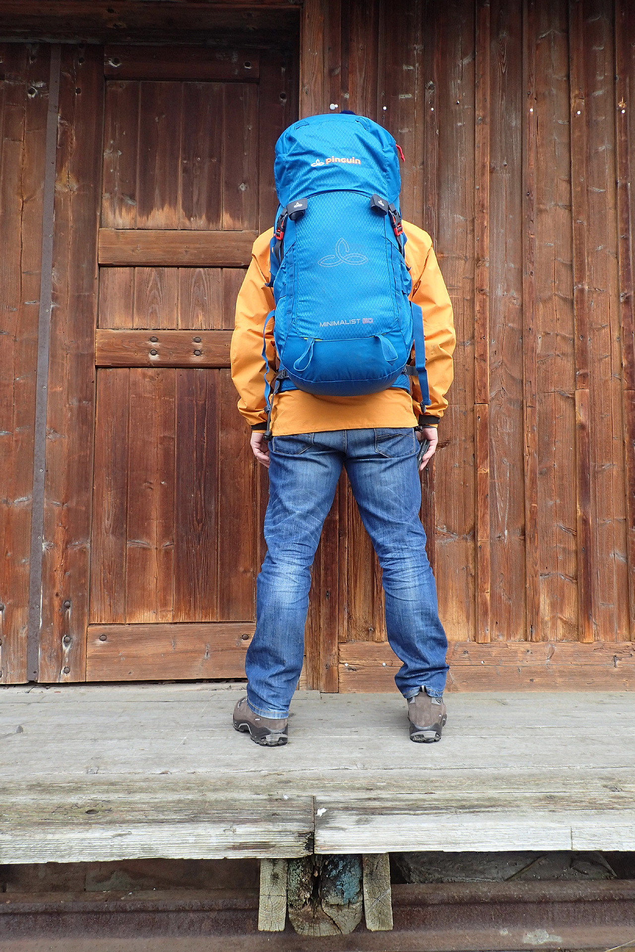 Zadní pohled na batoh Pinguin Minimalist 50.