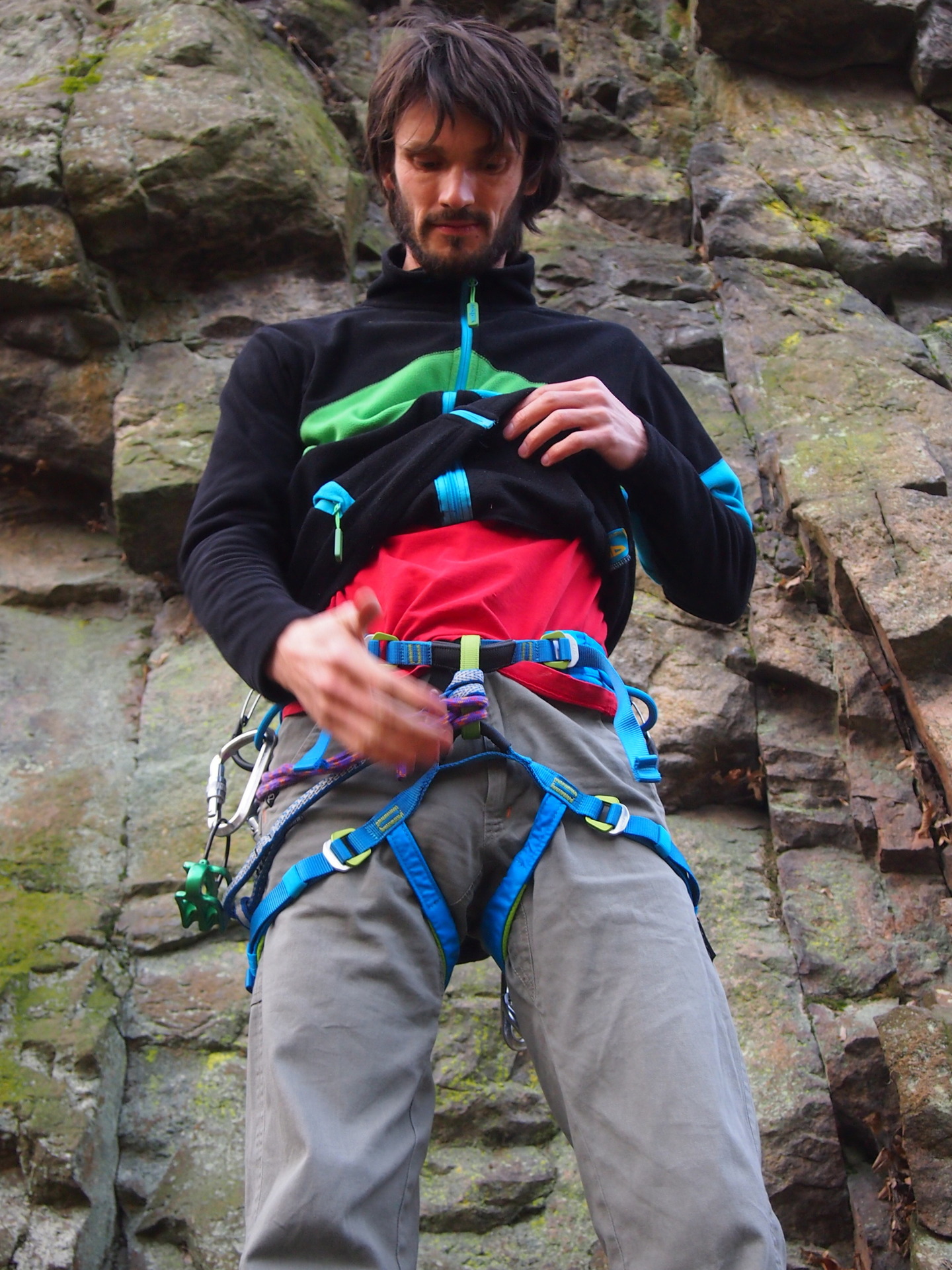 sedák Wall  - navazovací oka jsou velká tak akorát