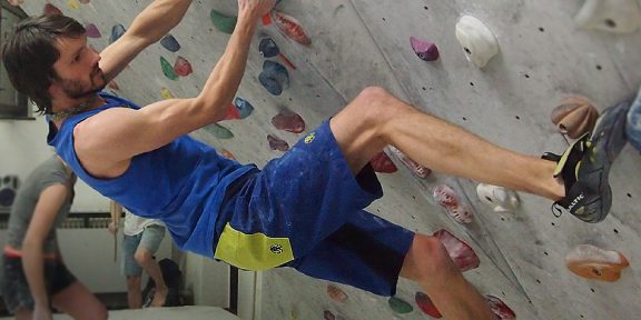 Rafikované lezecké šortky &#8211; recenze RAFIKI Anuk