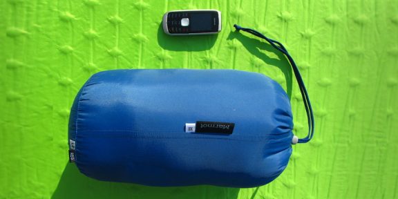 Opravdu lehký teplý spacák &#8211; recenze Marmot Helium