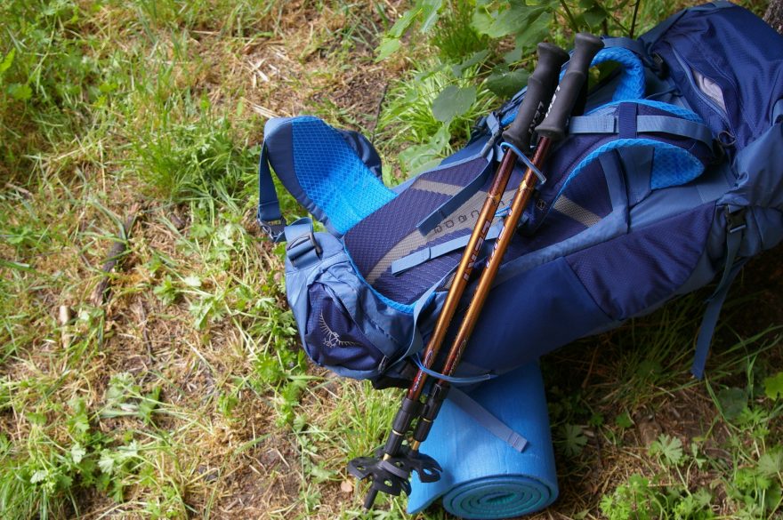 Hůlky v obou úchytech.