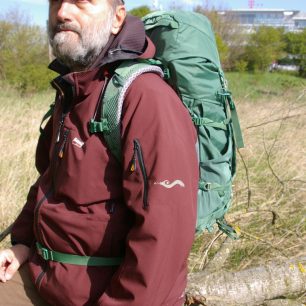 Takto sbalený batoh obsahuje výbavu na celý víkend.