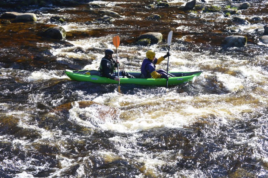 GUMOTEX Twist N II na vodě