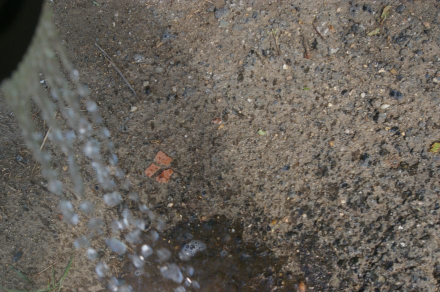 GSI Pinnacle Dualist slévání vody.