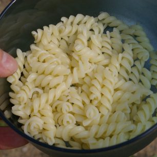 Uvařená porce těstovin.