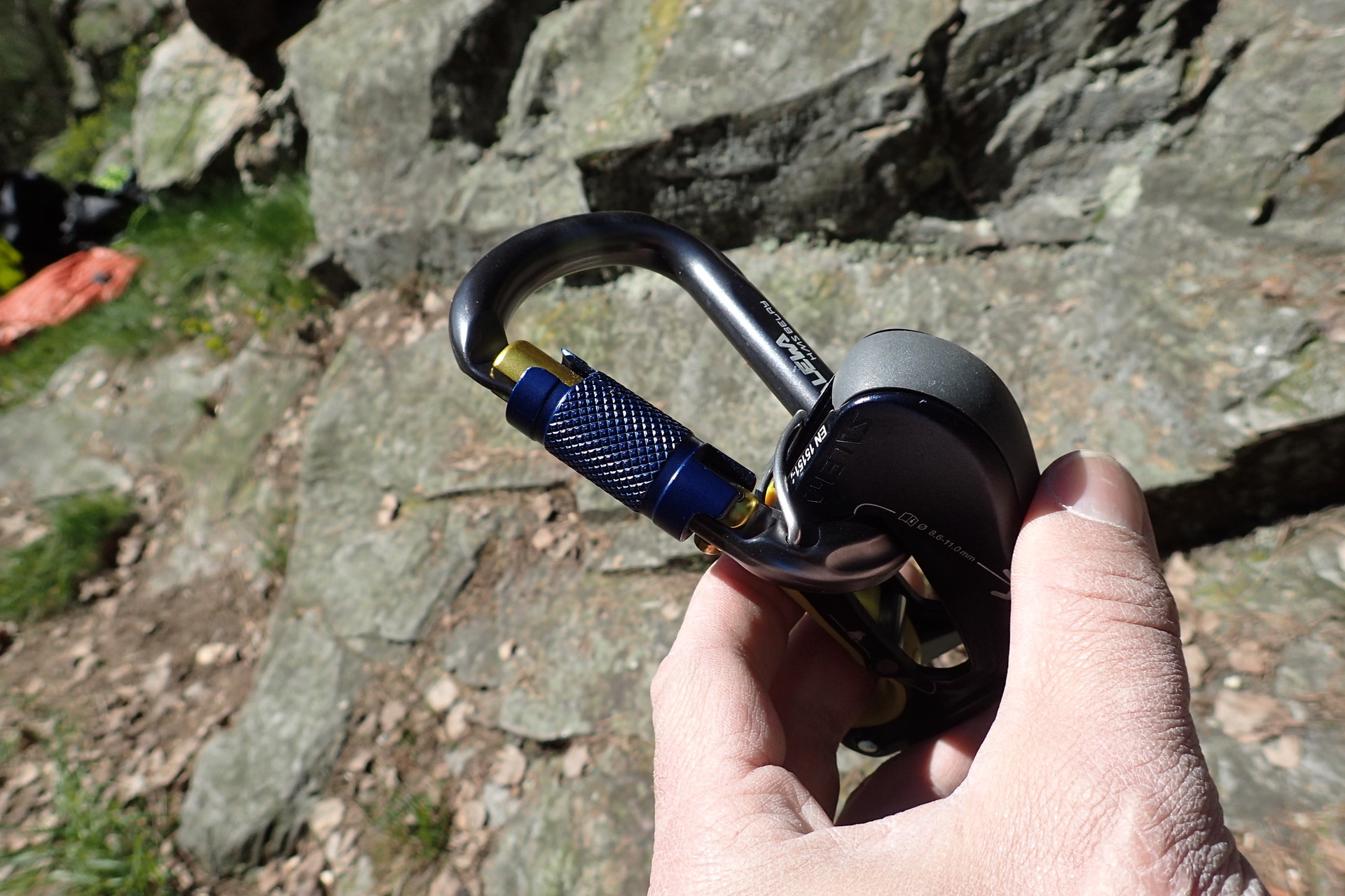 Takto jsem nosil jistítko na sedáku já.