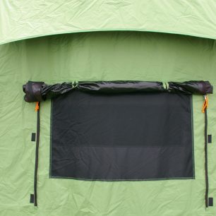 Detail zcela otevřeného zadního větrání ložnic.