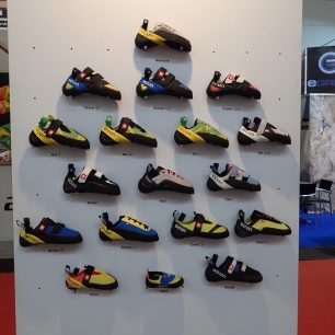 Kolpmetní nabídka lezeček Ocún včetně novinek.