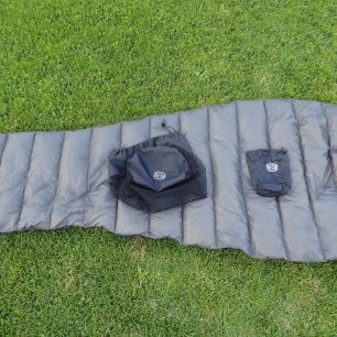 Spacák Cumulus Magic 125 s transportním i kompresním obalem.