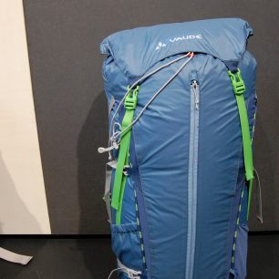 VAUDE. Batoh ZERUM 38 LW váží dokonce pouhých 860 gramů.