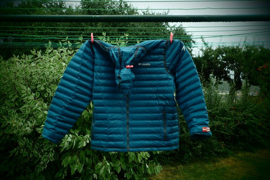 Test kropení celonočním deštěm.