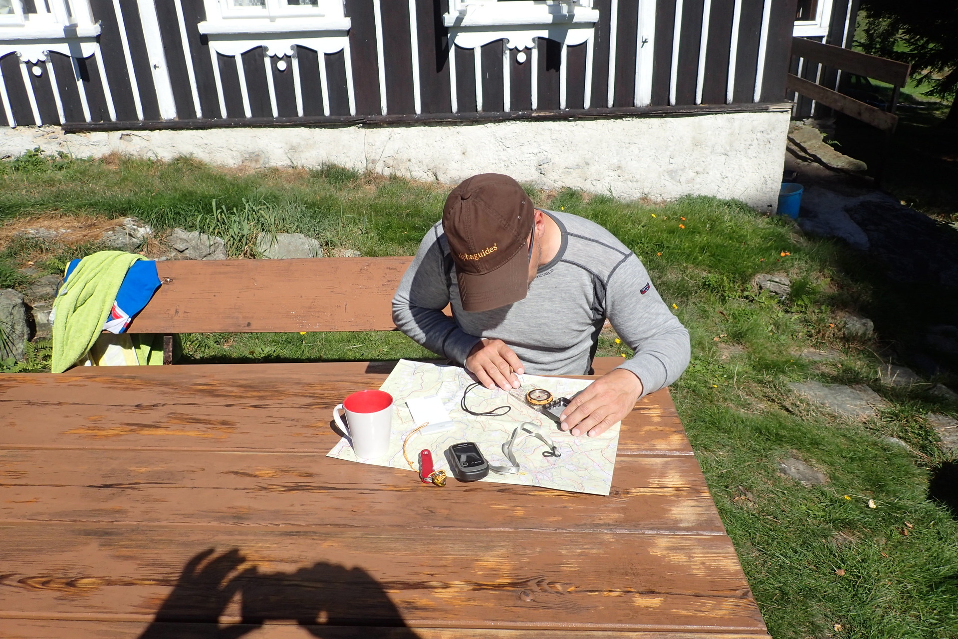 Plánování túry v Jizerských horách a příprava na testování.