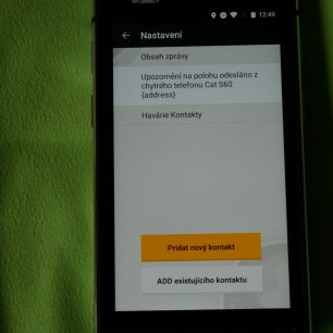 Zde se přidají kontakty na odeslání SOS zprávy.